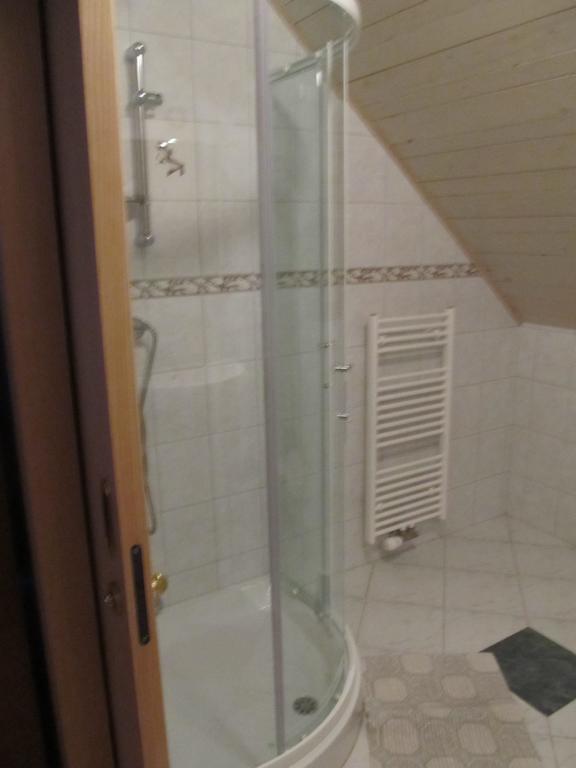 Tourist Farm Ljubica Villa Poljane nad Škofjo Loko Oda fotoğraf